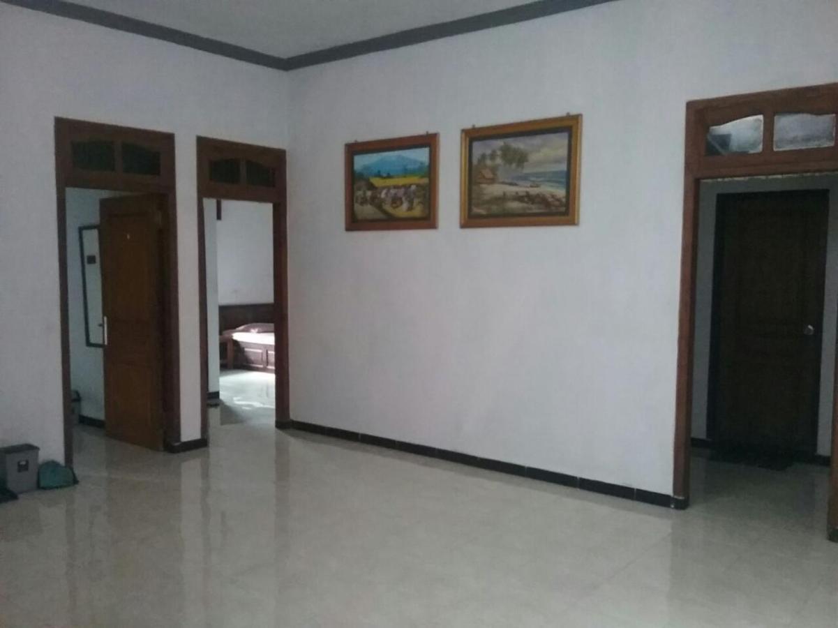 Hotel "Ngebel Indah" Eksteriør bilde